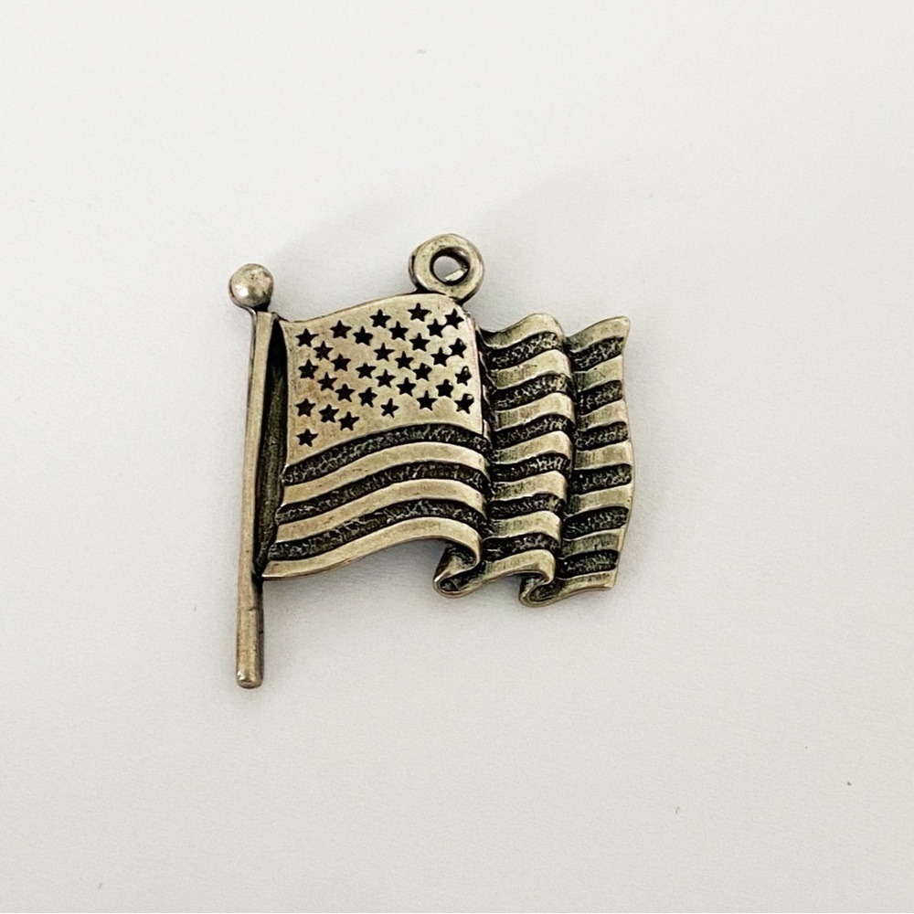 Vintage Sterling Silver American Flag Charm - for bracelet or necklace